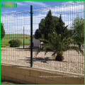 2016 hot selling high quality China factory low price hot-dipped triangle welded wire mesh fence